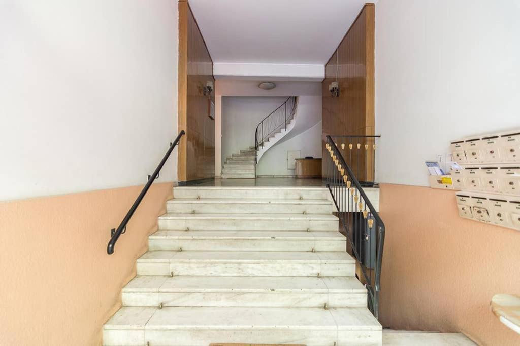 Bright&Sunny top floor 2 bedroom apartment Athene Buitenkant foto